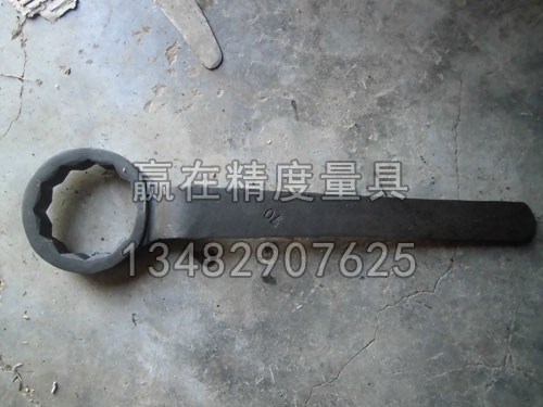 高颈梅扳手1