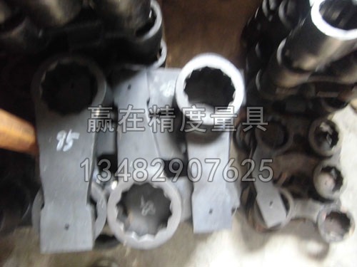 敲击凸型扳手2